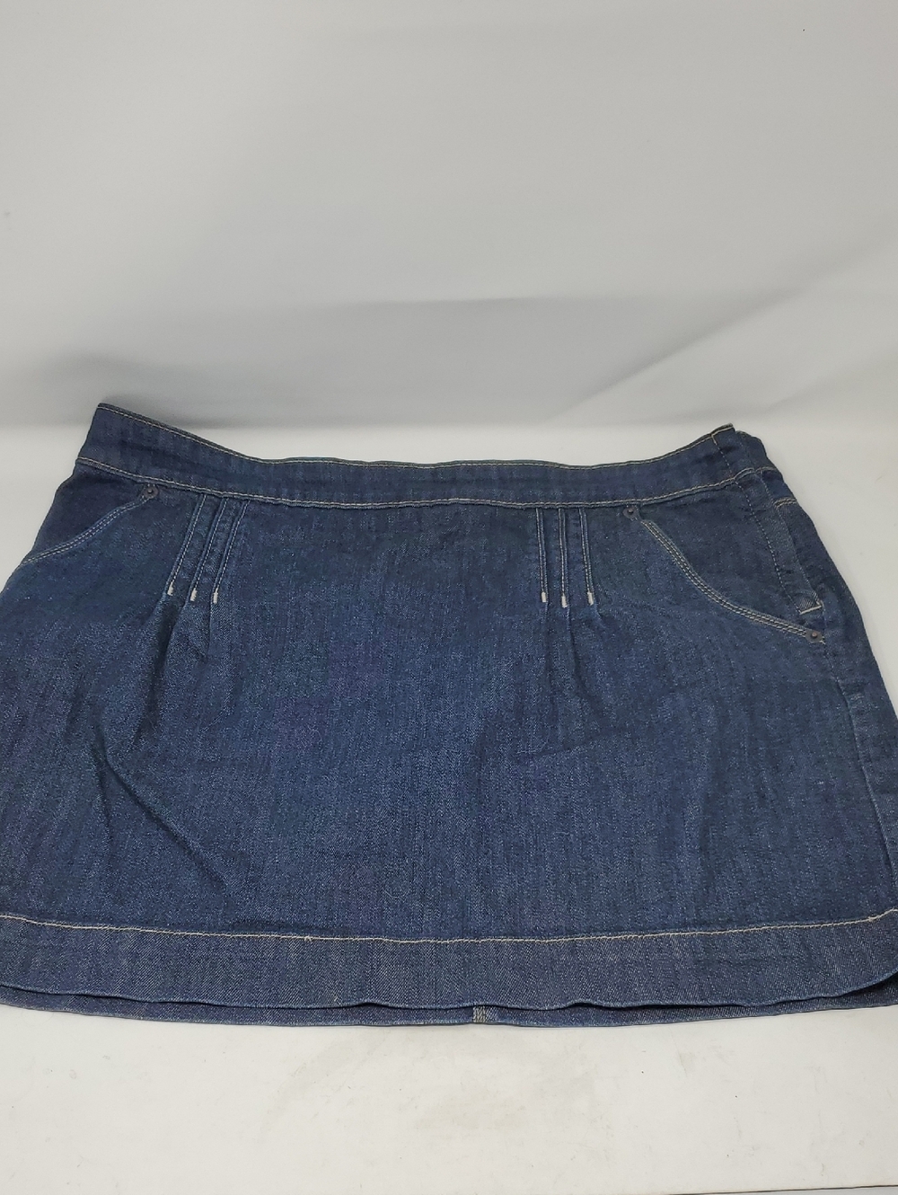Elle Dark Blue Denim Mini Skirt Size 14